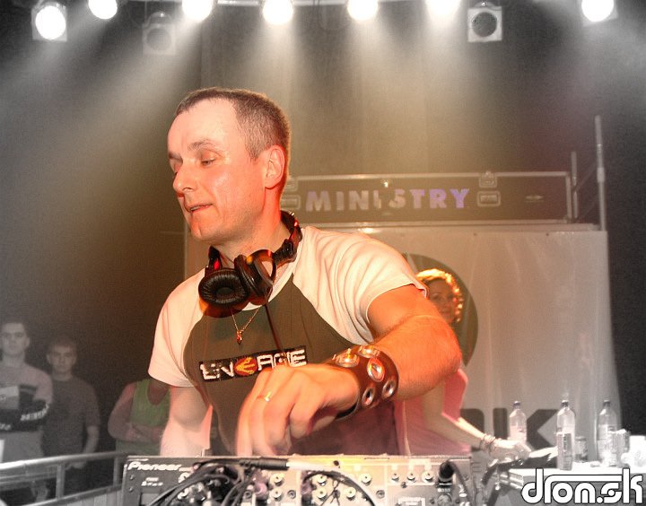 DJ Schimek 