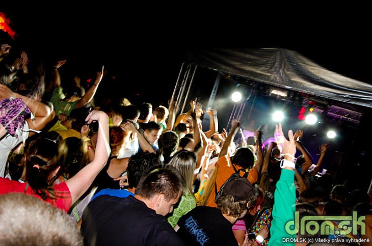 Bee Free 2009 - dnb stage