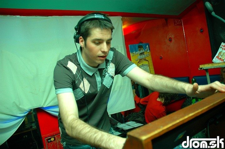 DJ Yannick