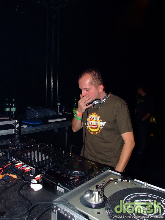 DJ Trix
