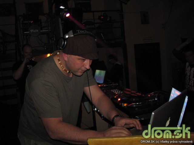 DJ Tlama