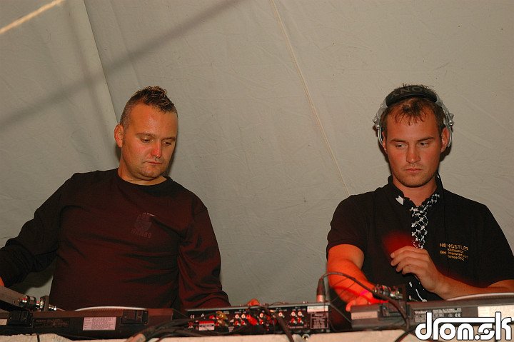 DJ Toky & Palko F.a.c.e.t.ku