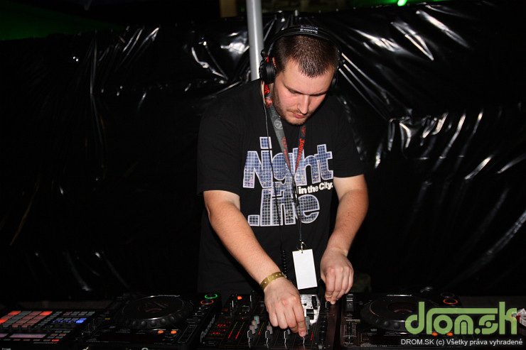 DJ Fester